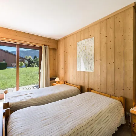 T2 Rez-de-jardin, Terrasse, Proche Pistes Et Centre, Animaux Bienvenus, Garage Inclus - Fr-1-453-61 Apartment *